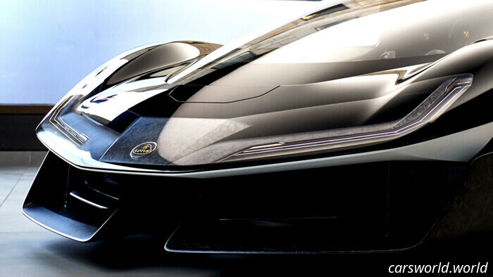 La casa automobilistica che ha rinunciato ai motori a benzina sta costruendo il suo modello più potente di sempre | Carscoops